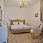 Apartment Glinka By Ioana