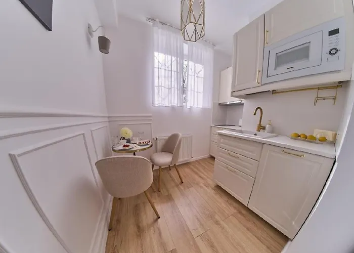 Glinka By Ioana Lejlighed