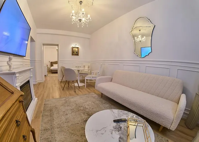 Glinka By Ioana * بوخارست