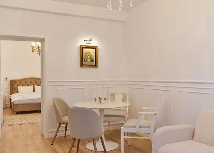 Glinka By Ioana Bukarest