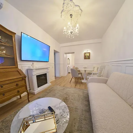 Glinka By Ioana * Bucarest