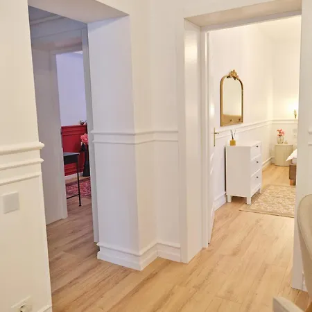 Glinka By Ioana * Bucarest